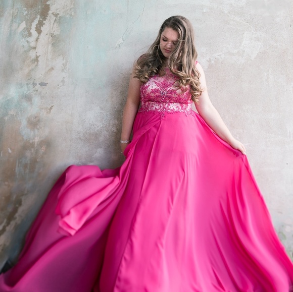 Prom Dress - Picture 2 of 3